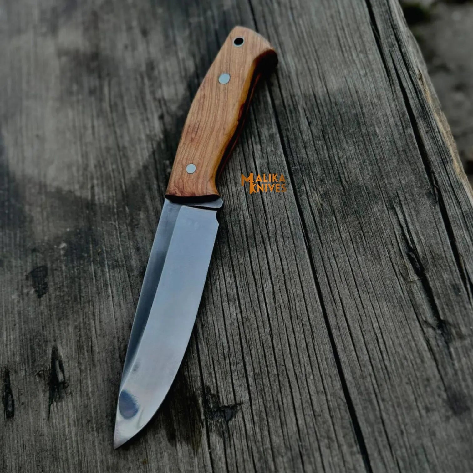 D2 Bushcraft Hunting Knife Walnut Handle