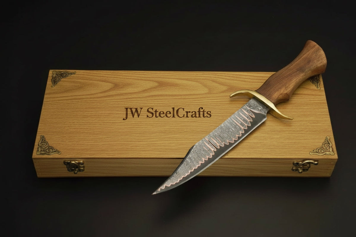 Timberland Trapper Bowie Knife 10" Handmade Damascus Presentation Box