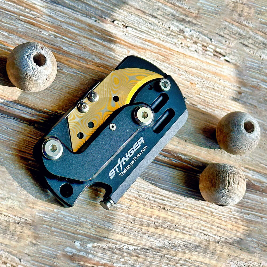 Stinger Dog Tag Blade, Folding Pocket Knife, Utility Knife - Matte Black w/ Golden Blade