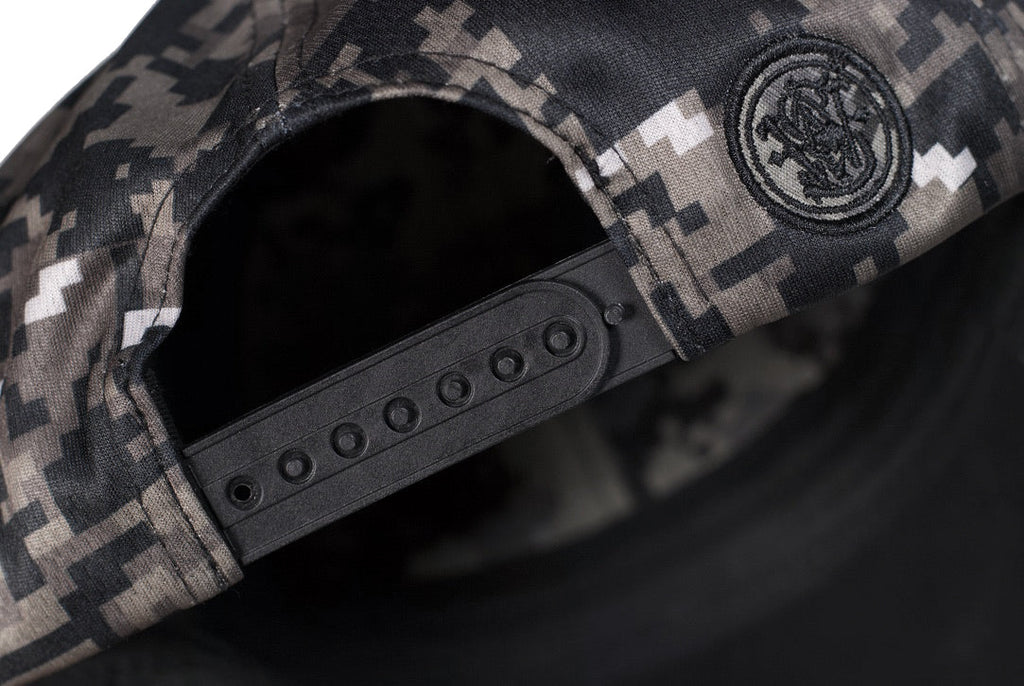 M&P® by Smith & Wesson® Digital Camo Logo Performance Trucker