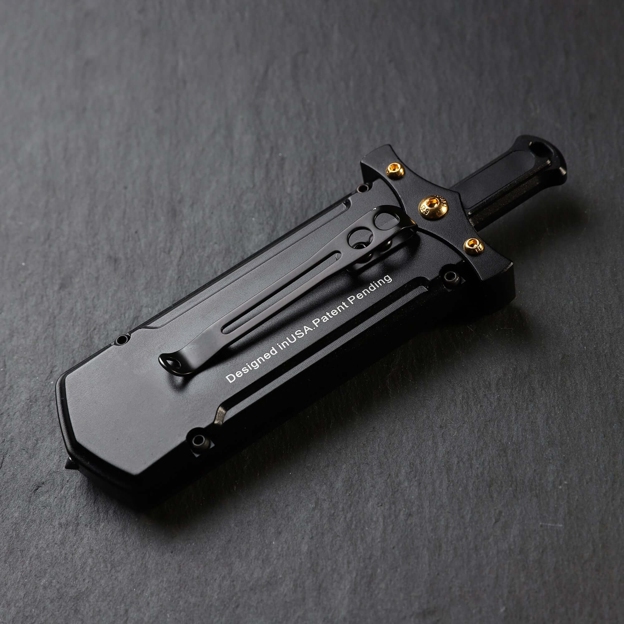 Stinger Buster Blade with P01 Serrated Utility Blade