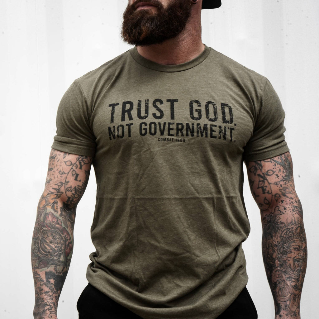 Trust God. Not Government. Men's T-Shirt
