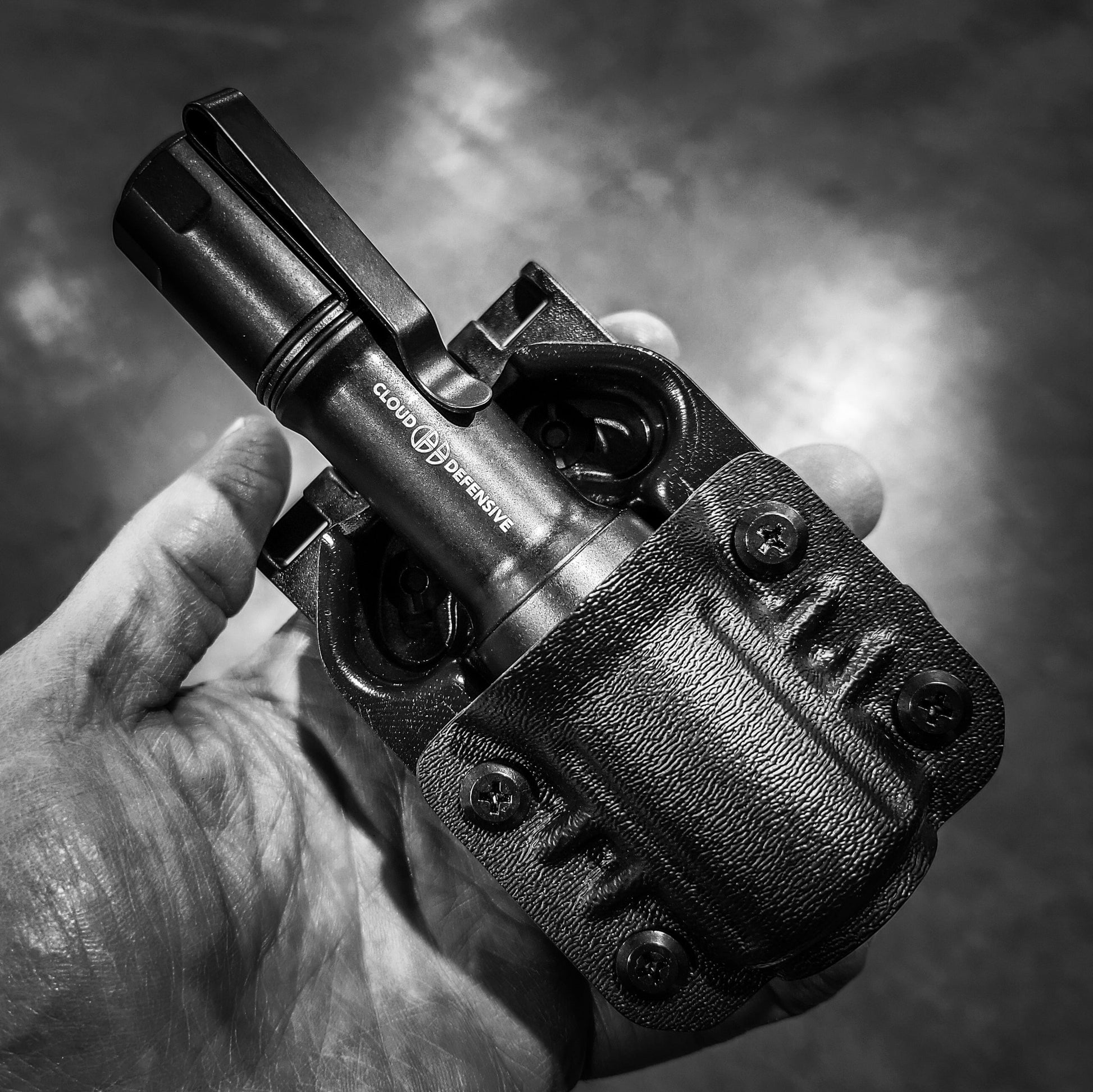 Cloud Defensive MCH Duty Flashlight Carrier