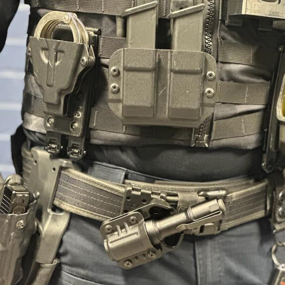 Cloud Defensive MCH Duty Flashlight Carrier