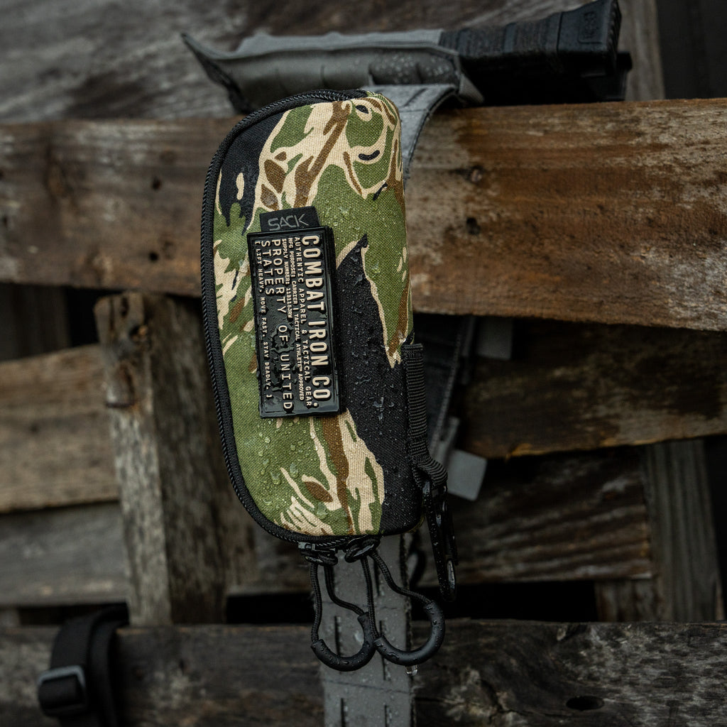 Tactical Molle Sunglasses Carrier + pvc patch