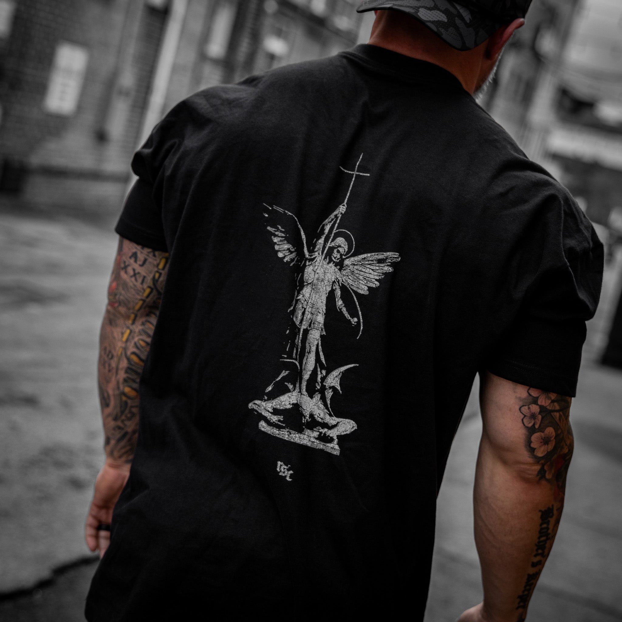 The Lord Is A Man Of War Heavyweight Men's T-Shirt