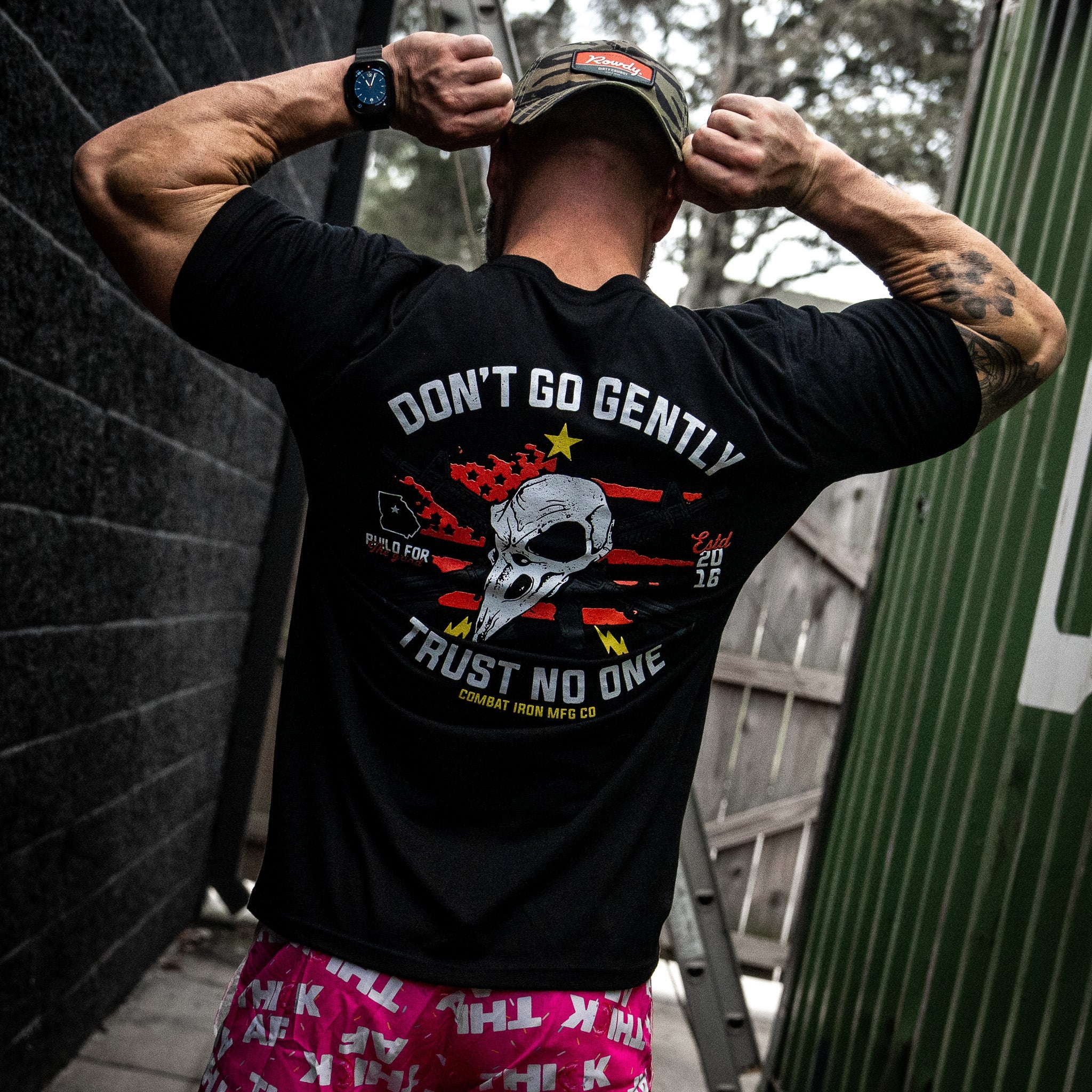 Don't Go Gently. Trust No One Men's T-Shirt
