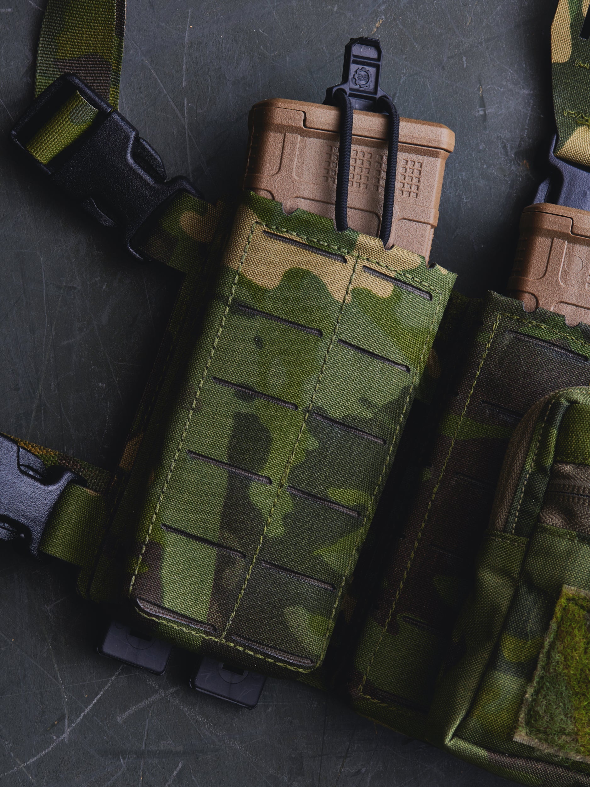 MOLLE Single AR/AK Mag Pouch