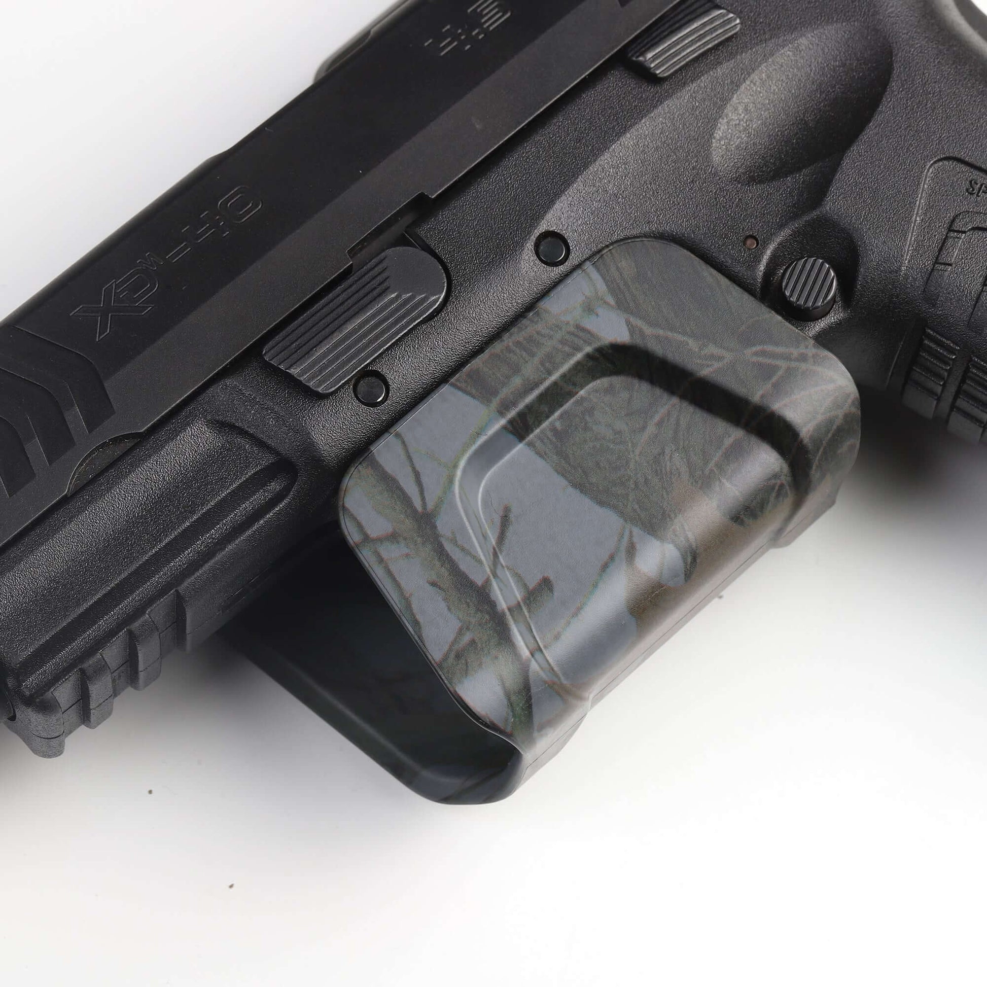 Stinger Magnetic Gun Mount (M1) w/ Safety Trigger Guard Protection (Camouflage, 2-Pack)