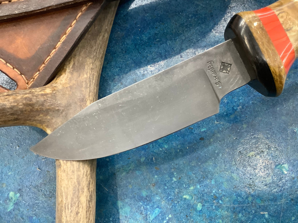 Trailing Point Hunter CPM MagnaCut Highly Chantoyant Mango Handle