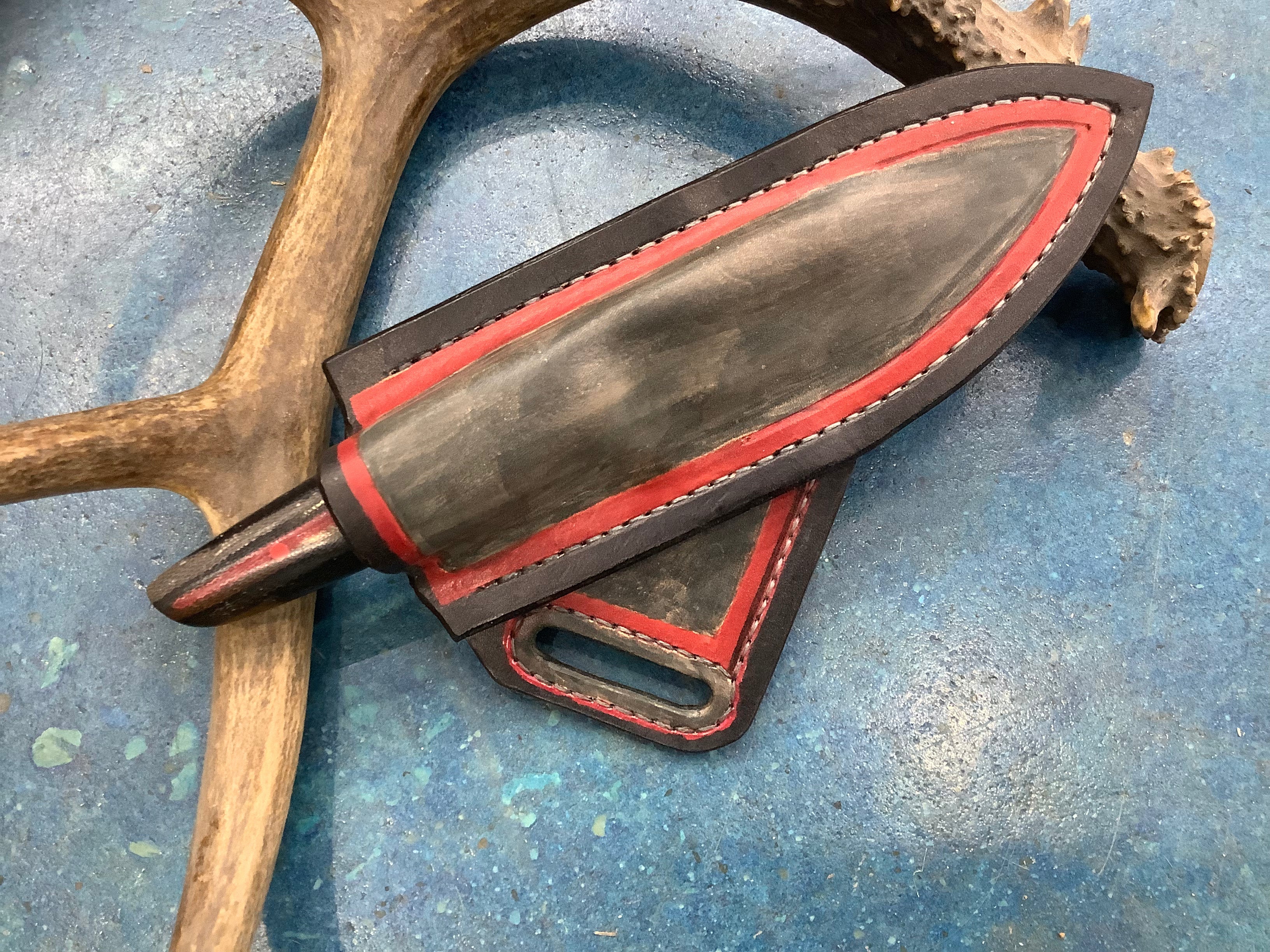 Drop Point EDC CPM MagnaCut Black & Red Micarta