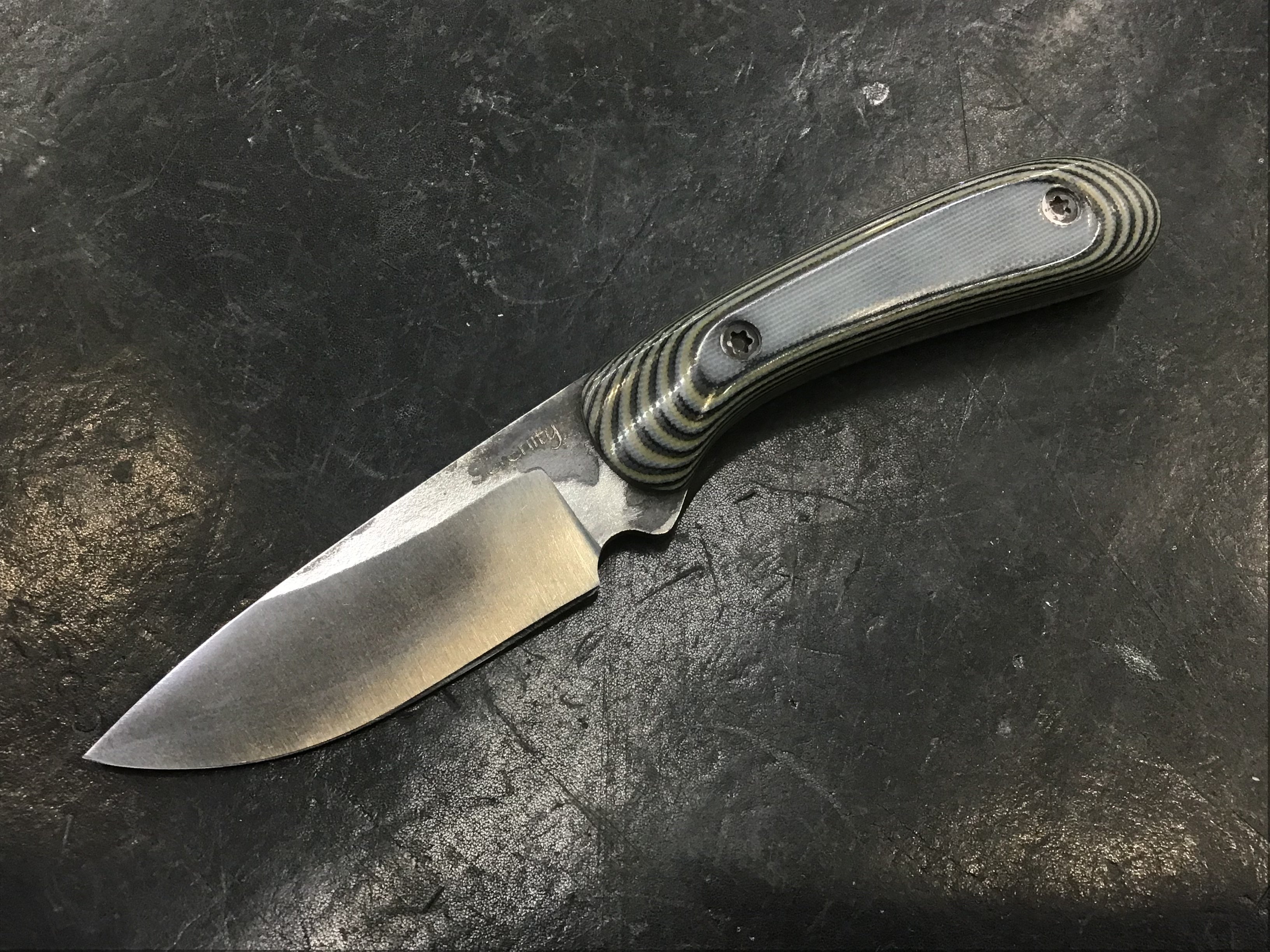 713 Utility Knife - CPM154 with G-10 Laminate Handle