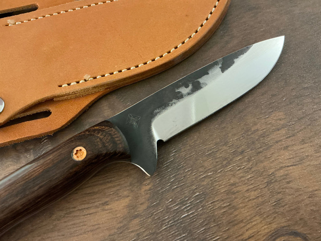 American Heritage Utility Knife - CPM154 with Walnut Laminate Wood Handle