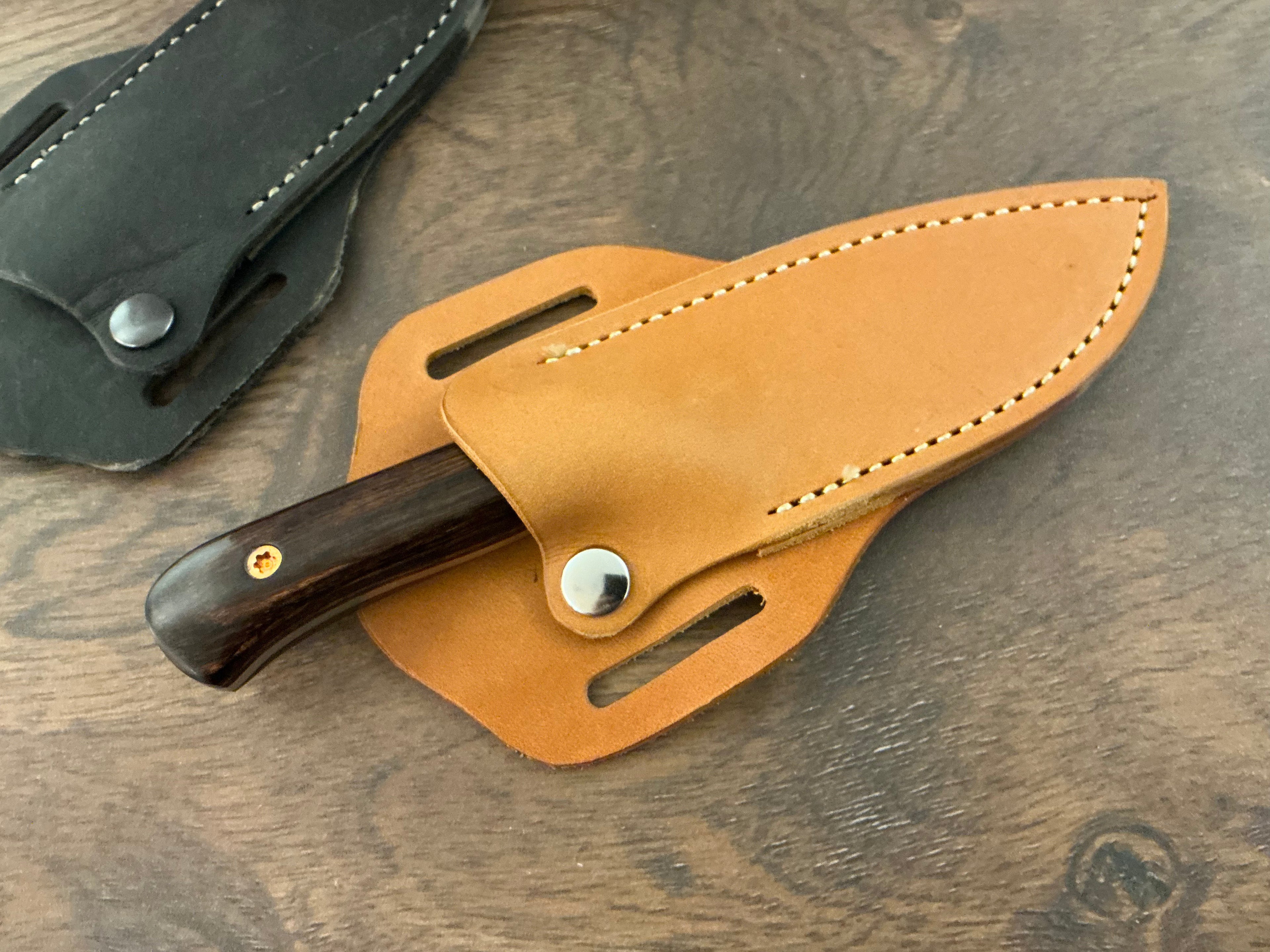 American Heritage Utility Knife - CPM154 with Walnut Laminate Wood Handle