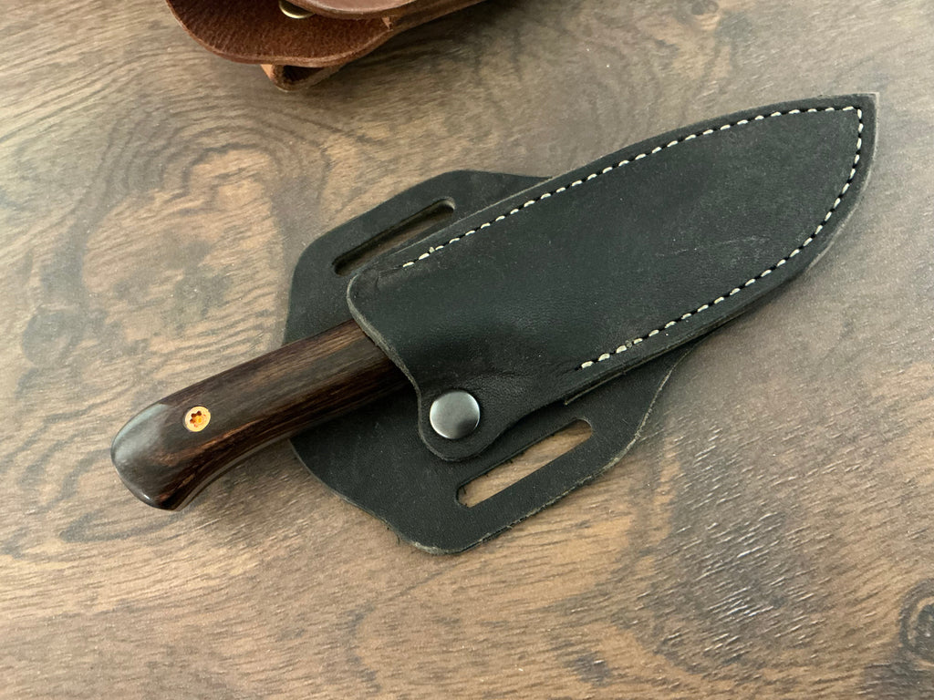 American Heritage Utility Knife - CPM154 with Walnut Laminate Wood Handle