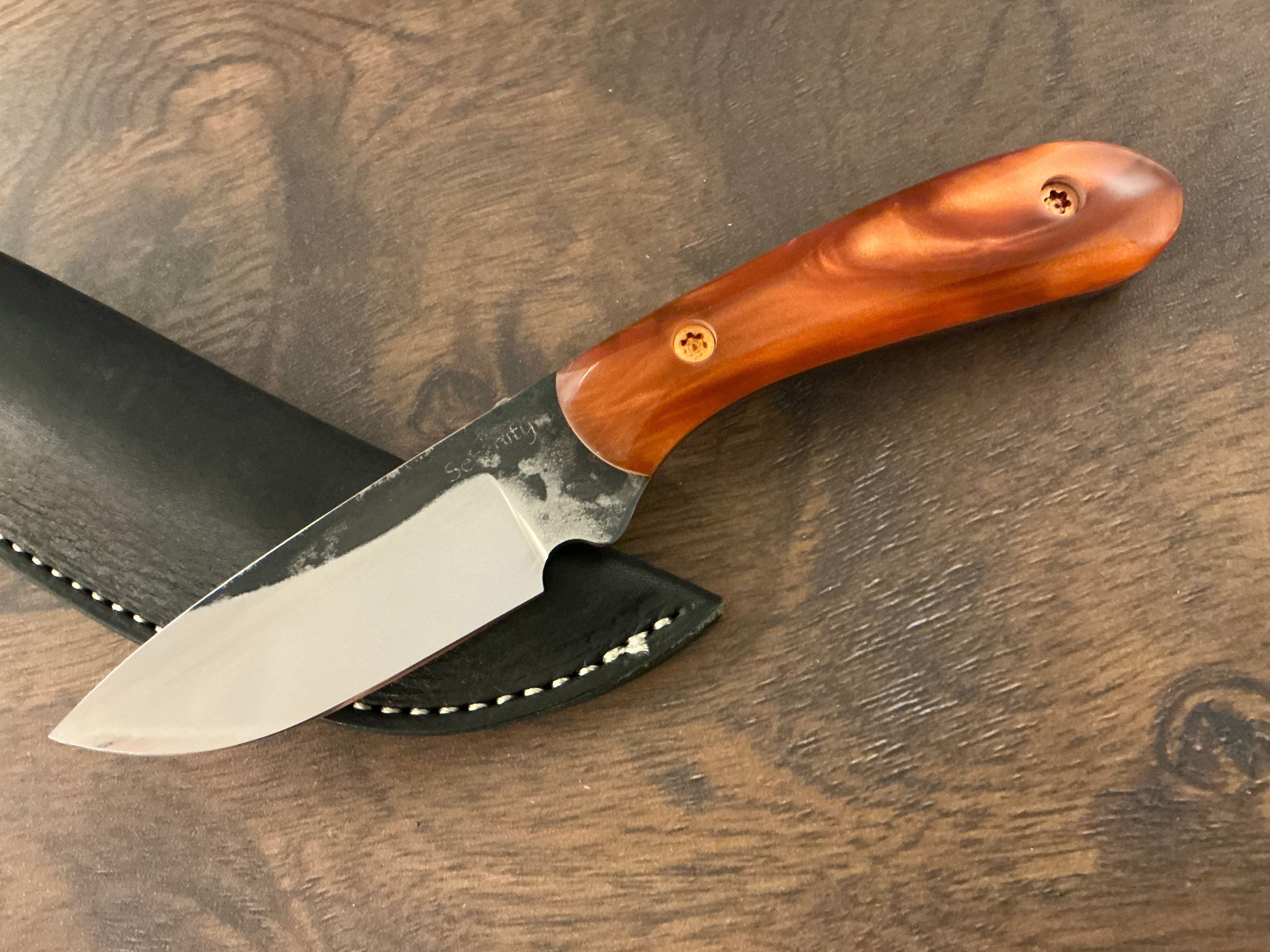 713 Utility Knife - CPM154 with Copper Resin Handle