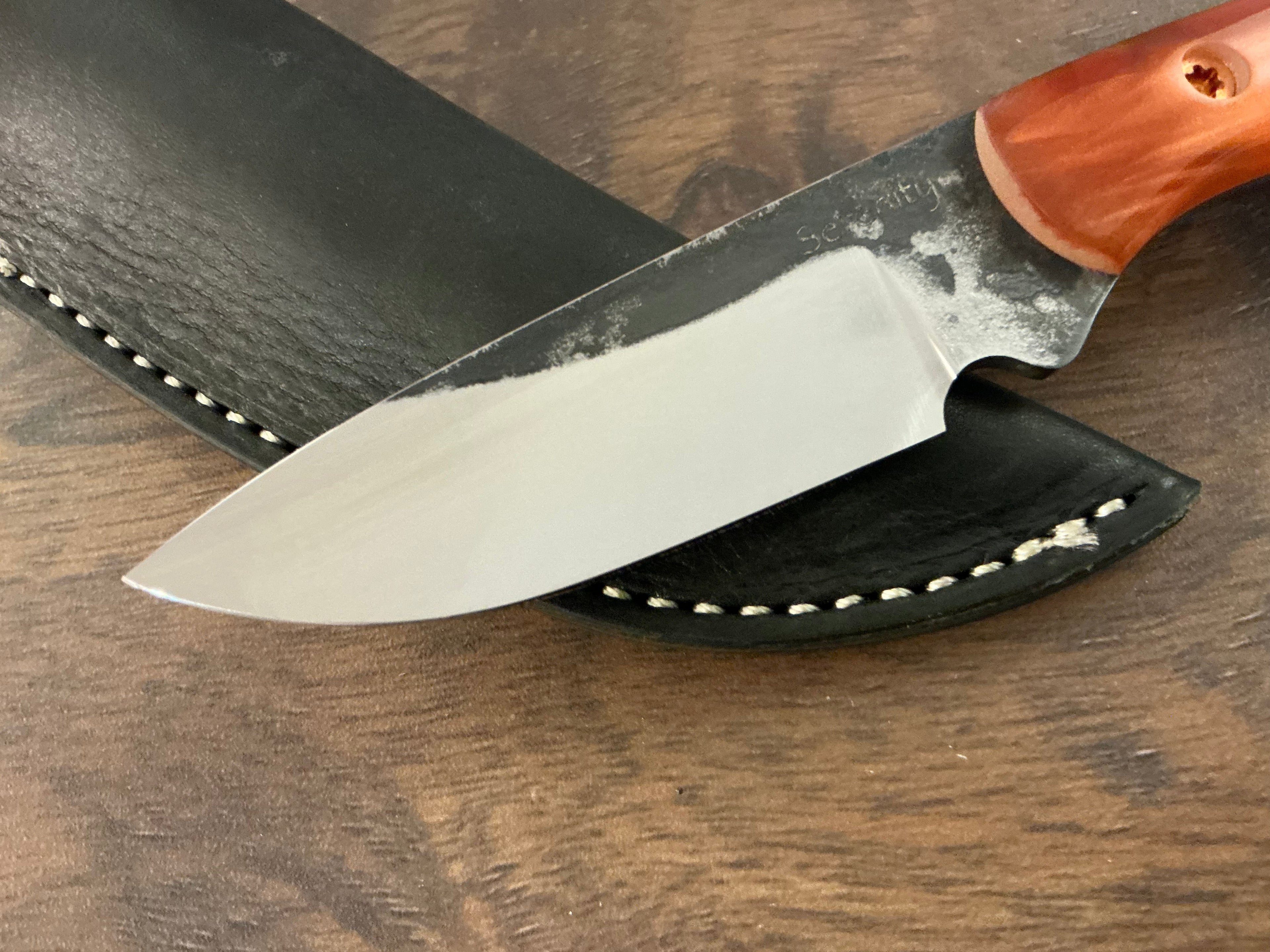 713 Utility Knife - CPM154 with Copper Resin Handle