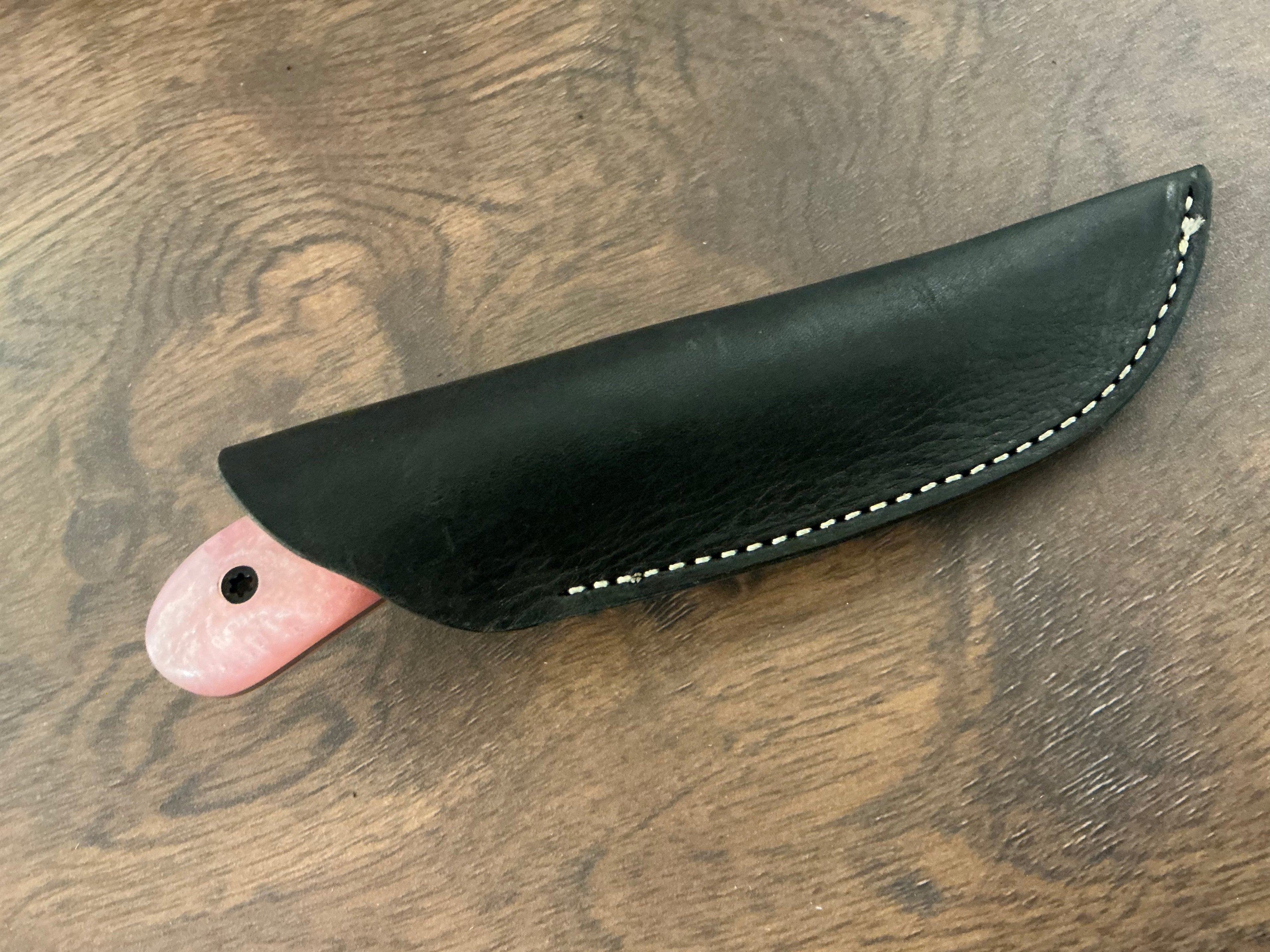 713 Utility Knife - CPM154 with Pink & White Resin Handle