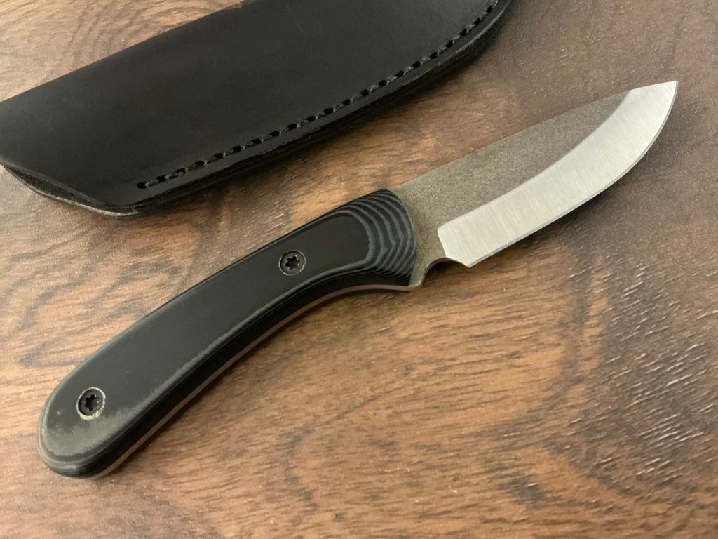 713 Utility Knife in CPM MagnaCut with Black/Grey G-10 Handle