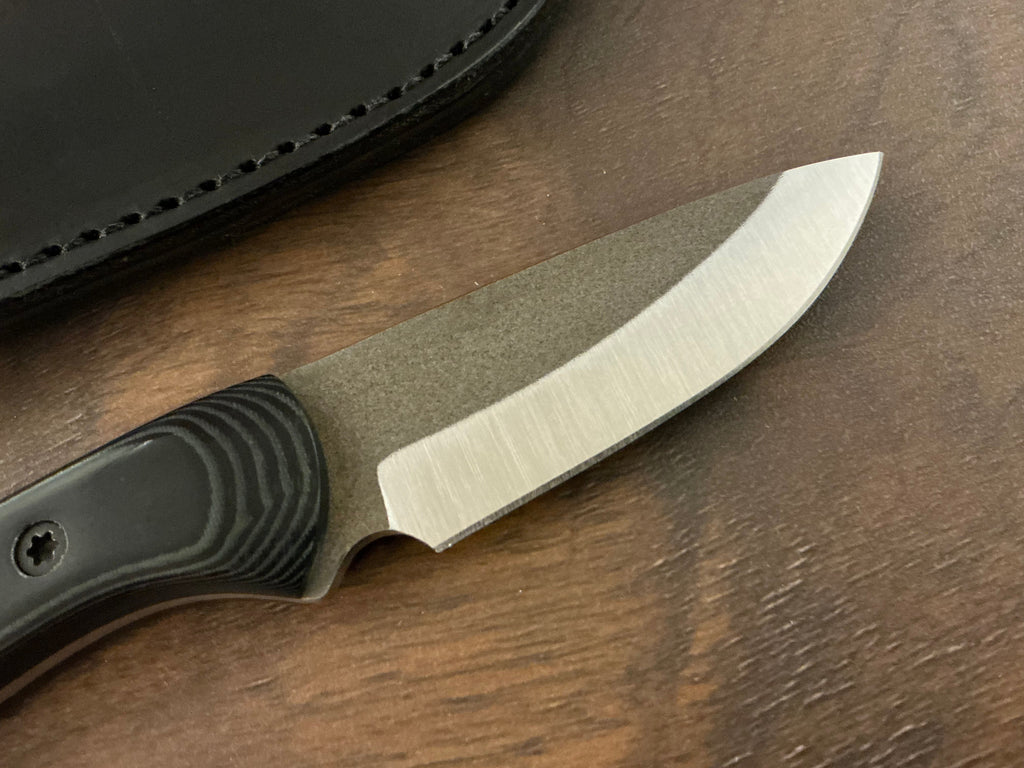 713 Utility Knife in CPM MagnaCut with Black/Grey G-10 Handle