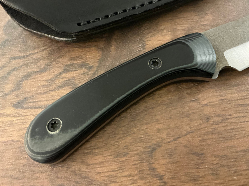 713 Utility Knife in CPM MagnaCut with Black/Grey G-10 Handle