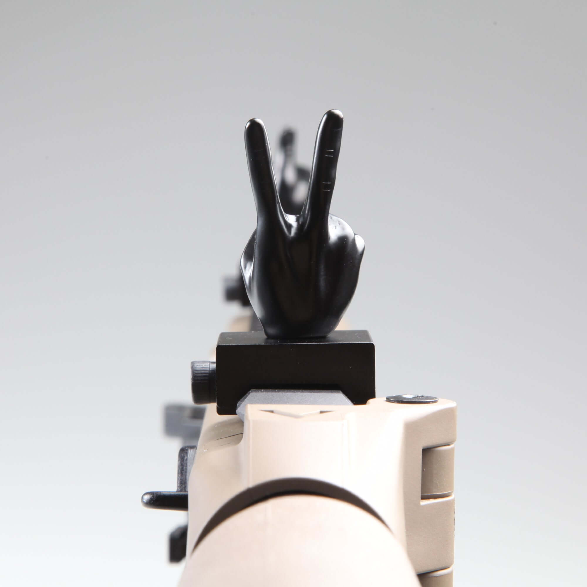 Black Color Novelty Finger Iron Sight Set - Straight (V Hand & Thumbs Up)