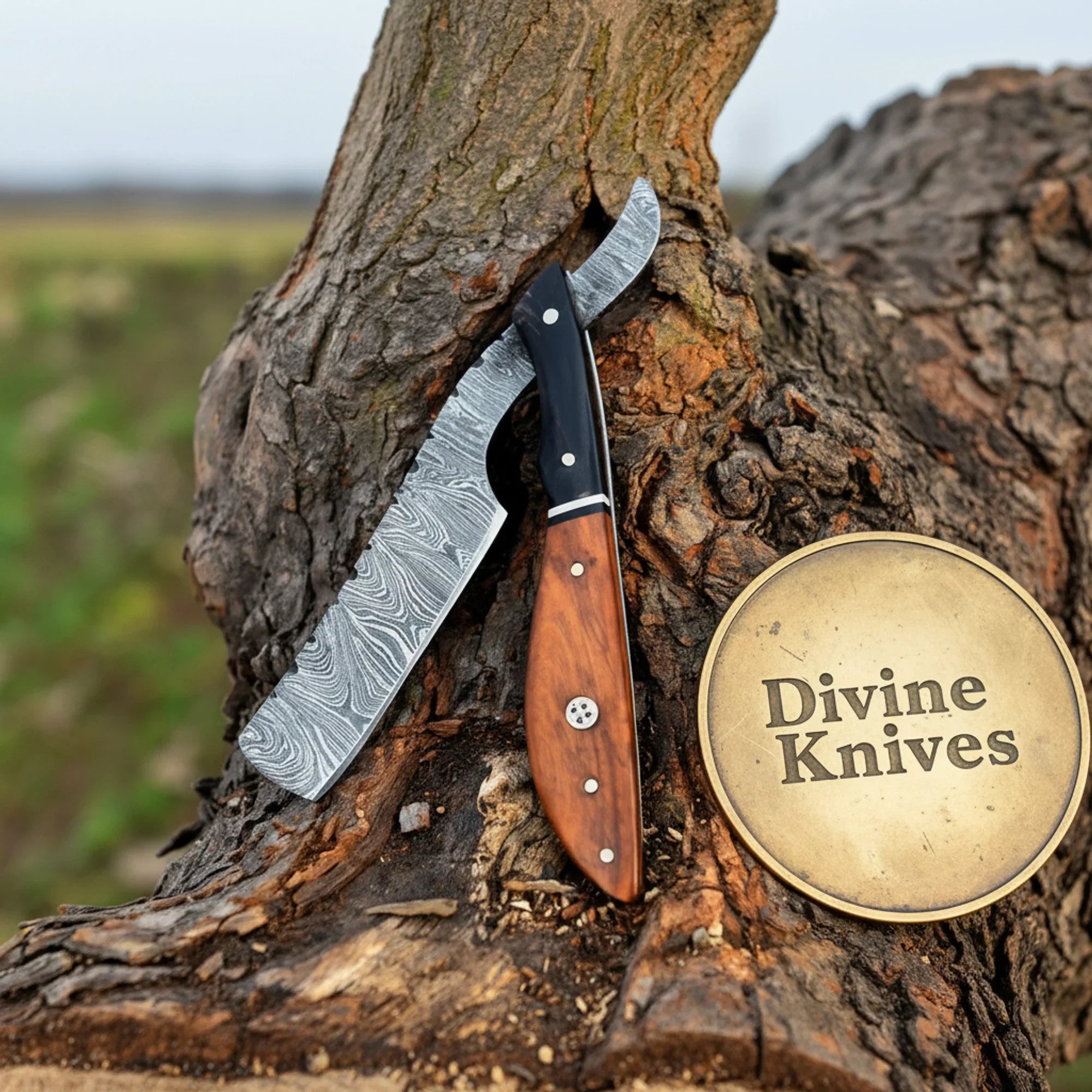 Rosewood & Black Resin Damascus Straight Razor – Handcrafted Cut-Throat Razor (4–5 Inch)