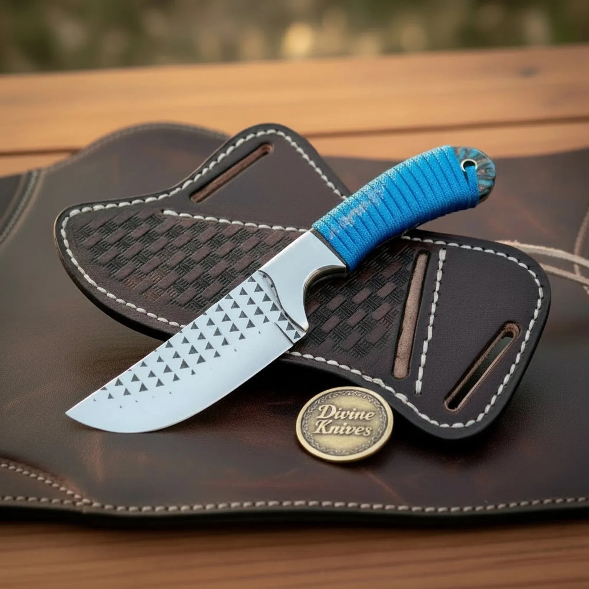 Paracord-Wrapped Cowboy Knife with Rasp Steel Blade & Blue Pine Cone Handle