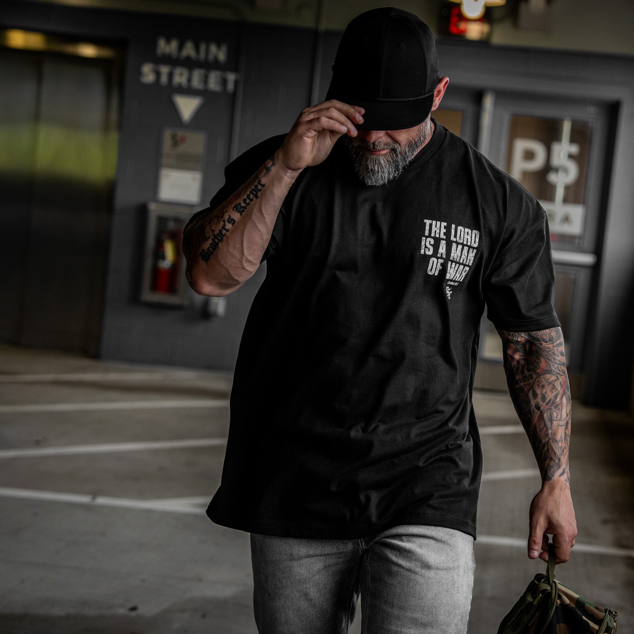 The Lord Is A Man Of War Heavyweight Men's T-Shirt