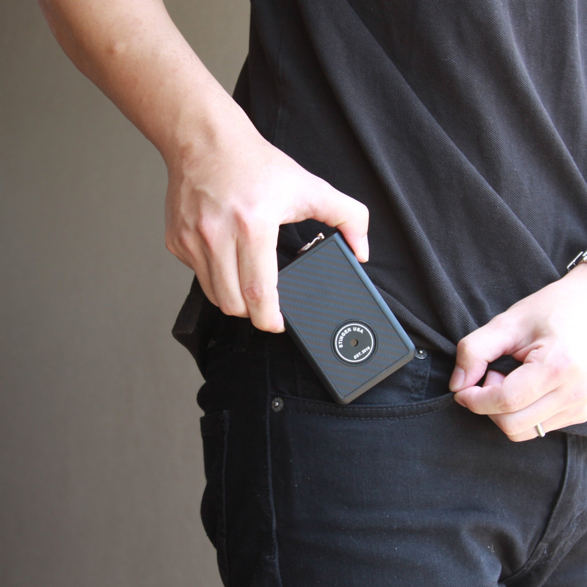 Stinger Aluminum Minimalist Wallet, Card Holder, Safety Wallet with Personal Alarm ( Black Carbon Fiber)