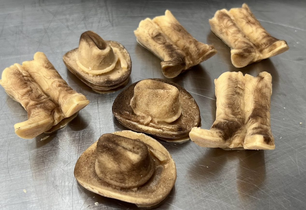COWBOY COWGIRL BOOTS & HAT wax melts | Suede Embers | 4 oz