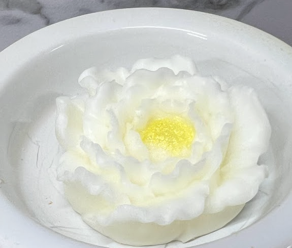 GARDENIAS Realistic Floral Flower Wax Melts |  4 Melts | 4 oz