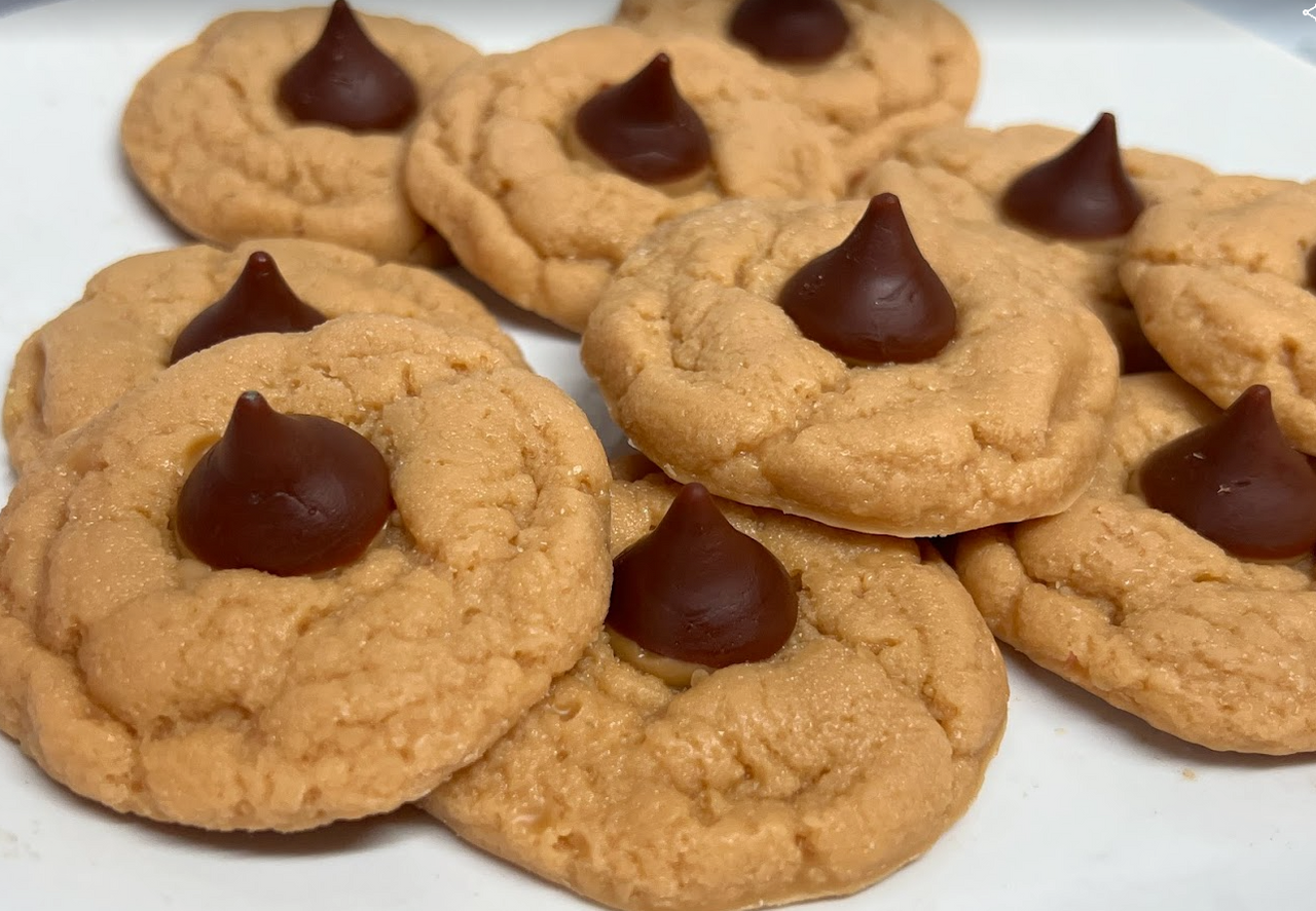 PEANUT BUTTER BLOSSOMS COOKIES Wax Melts |  Fake Food