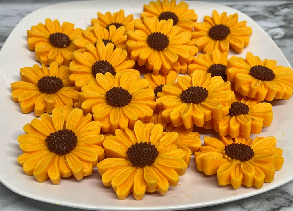 SUNFLOWERS Realistic Floral Flower Wax Melts | 7 Melts | 4.25 oz