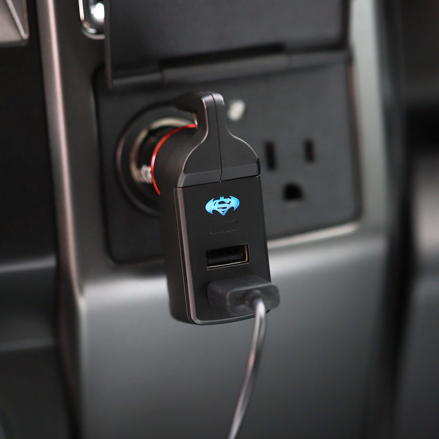 Stinger USB Car Charger Emergency Tool, Seatbelt Cutter, Spring-Loaded Car Window Breaker (Blue Super Batman)