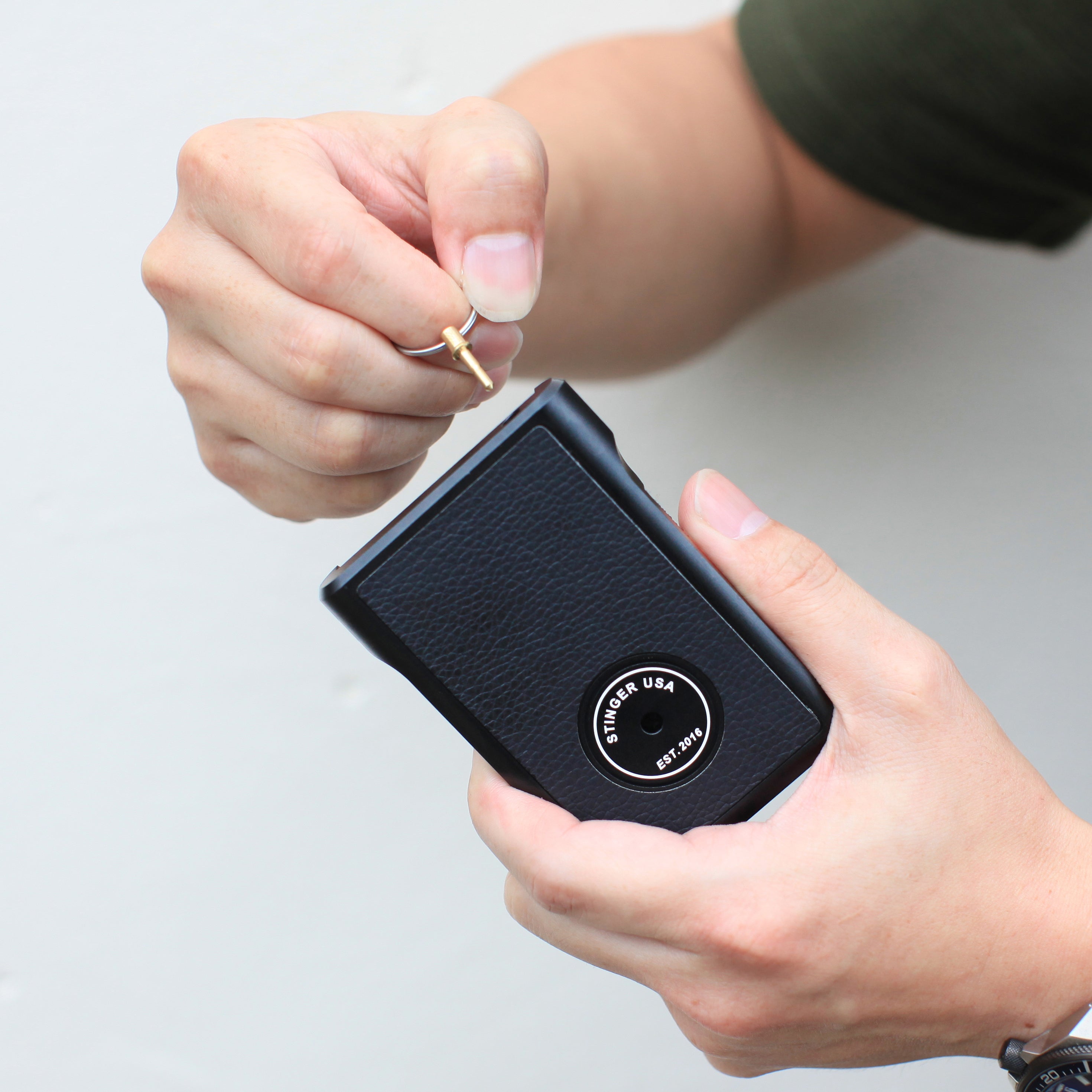 Stinger Aluminum Minimalist Wallet, Card Holder, Safety Wallet with Personal Alarm ( Leather Black )