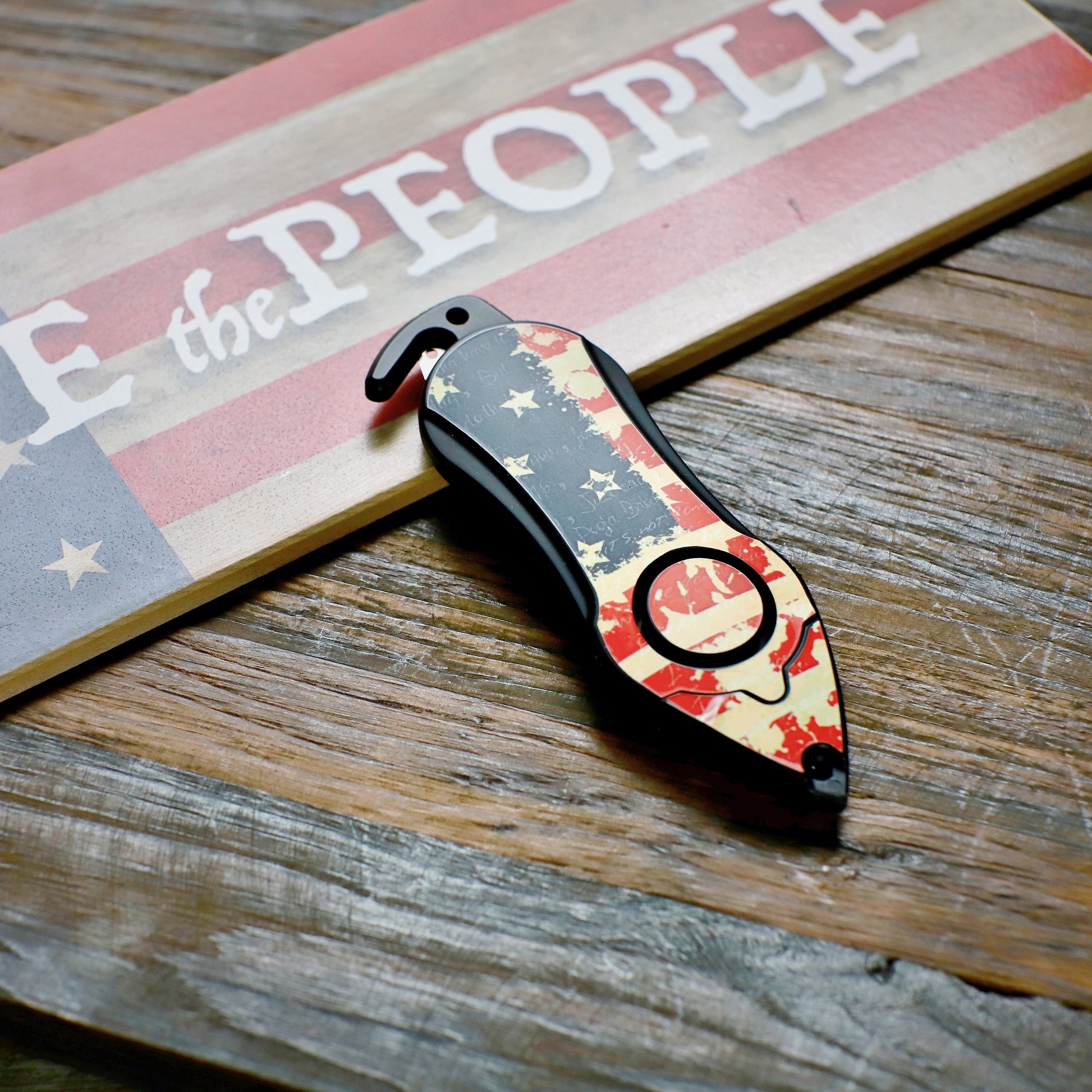 Stinger Personal Safety Alarm Keychain Emergency Tool: Siren Alarm, Seat Belt Cutter, Glass Breaker (USA Flag)