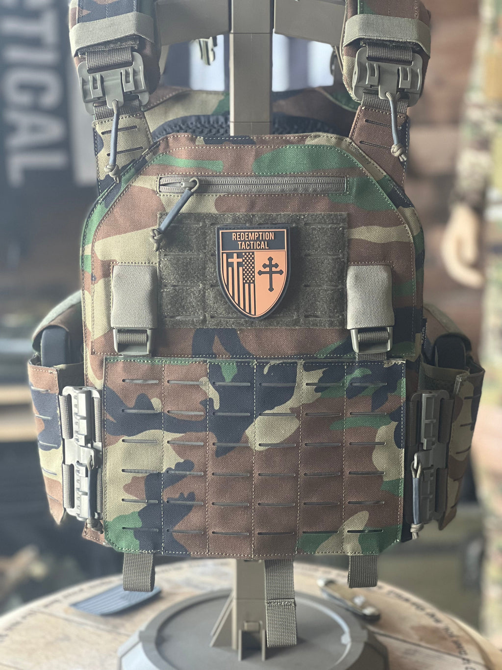 RT CRUSADER 2.0® ARMOR KIT Front/Back Plates LIGHTWEIGHT LEVEL IV  (2) 10x12 Front/Back Plates Full Kit