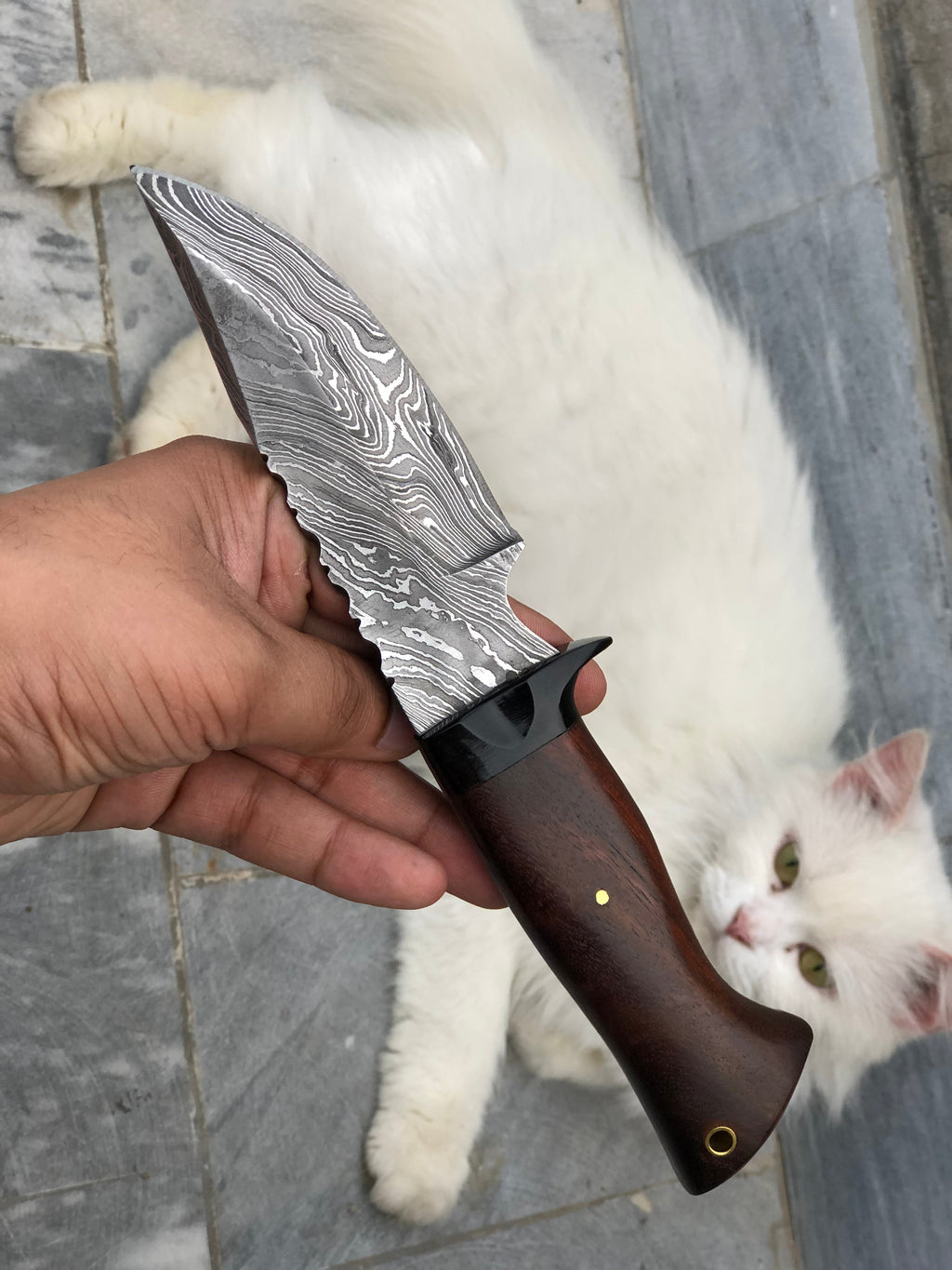 Custom handmade Damascus steel hunting knife