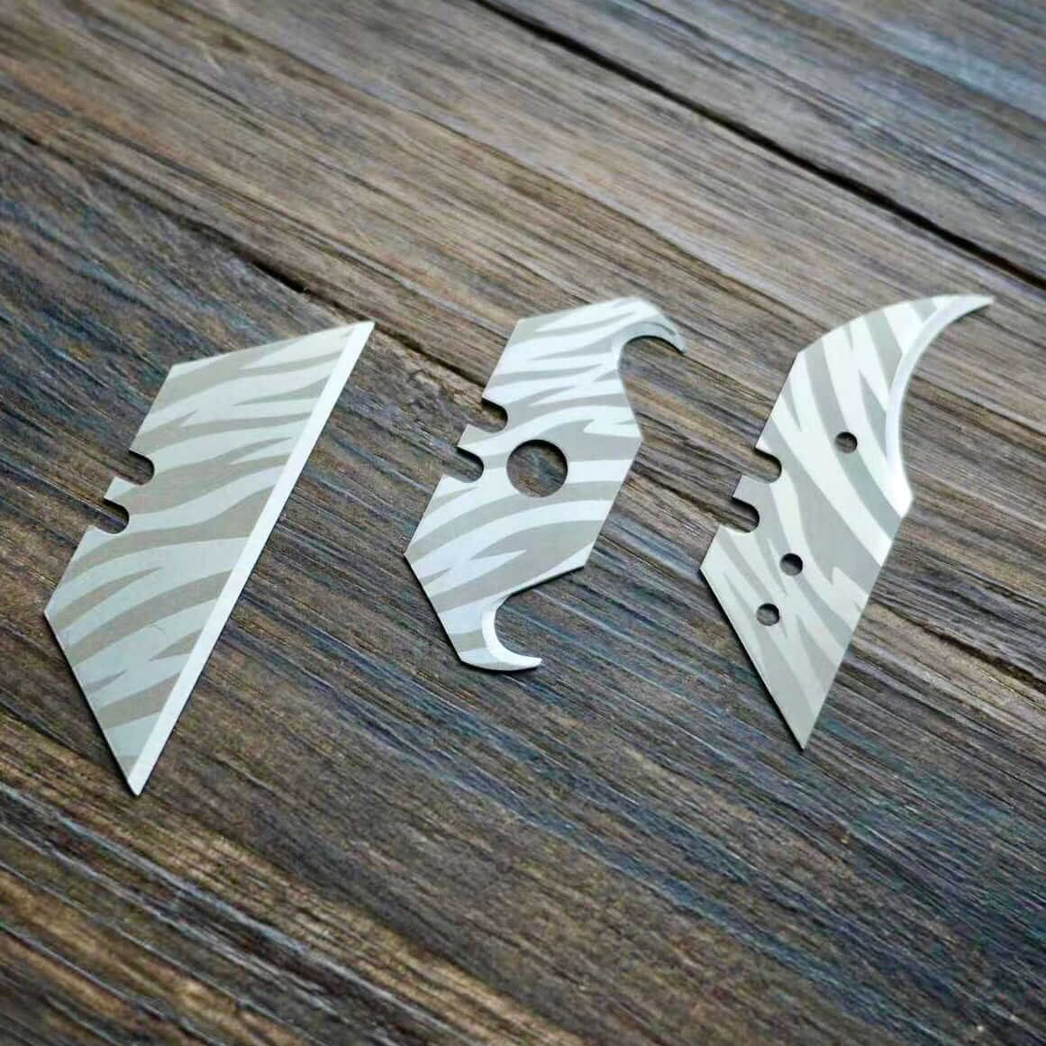 Stinger Laser Engraved Utility Razor Blades, Utility Knife Blades Replacement - Tiger Pattern