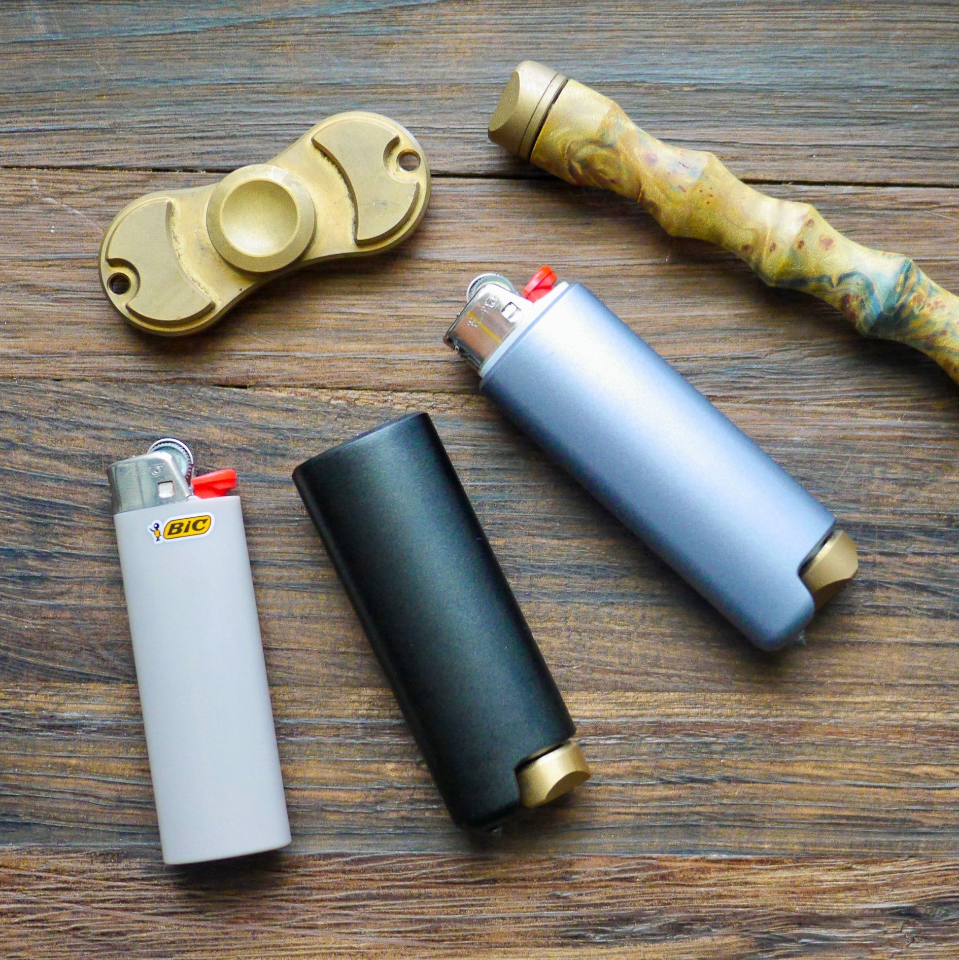 Stinger BIC Lighter Case w/ Car Emergency Window Breaker, Fidget Spinner End Cap, for BIC Full Size Lighter Type J6
