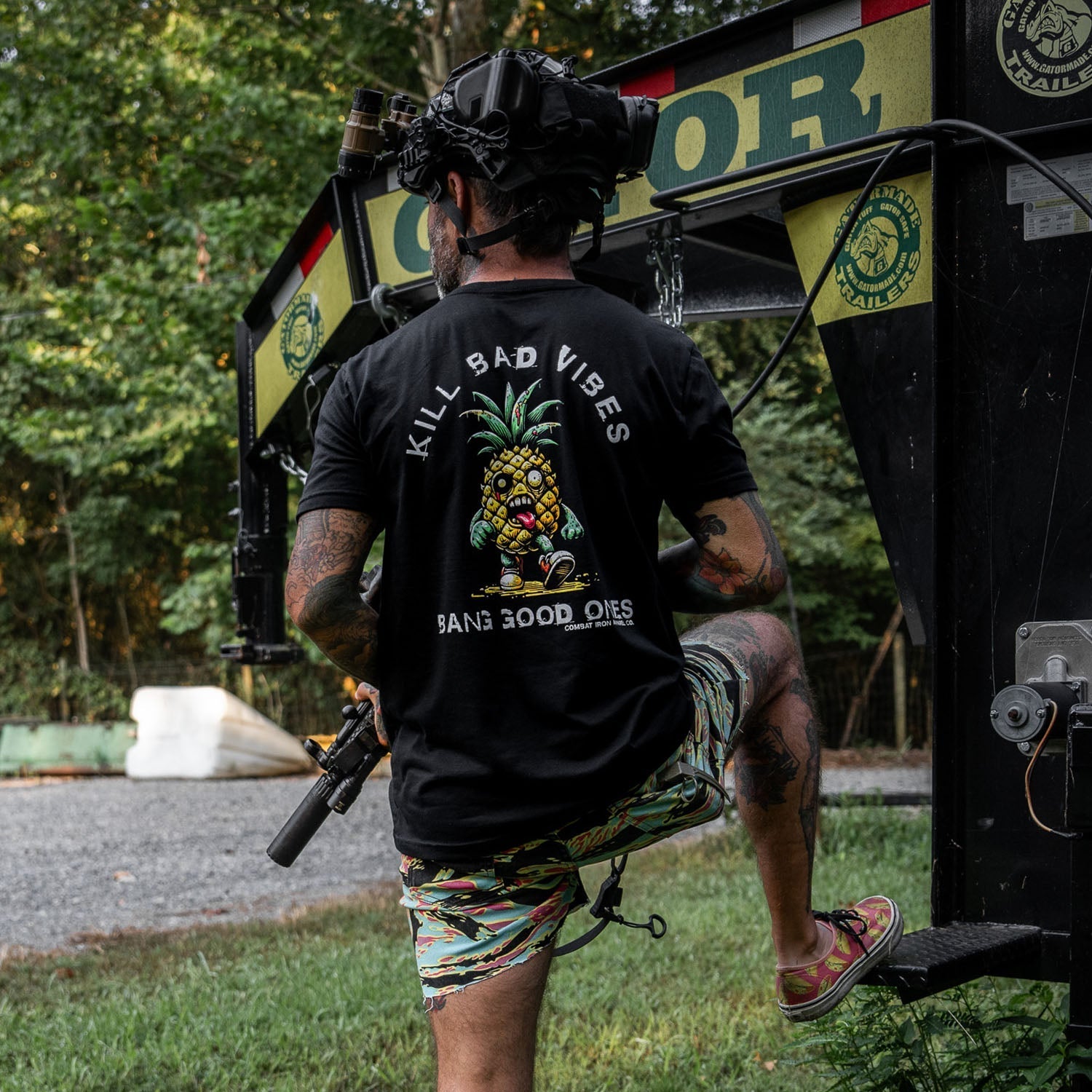 Kill Bad Vibes Men's T-Shirt