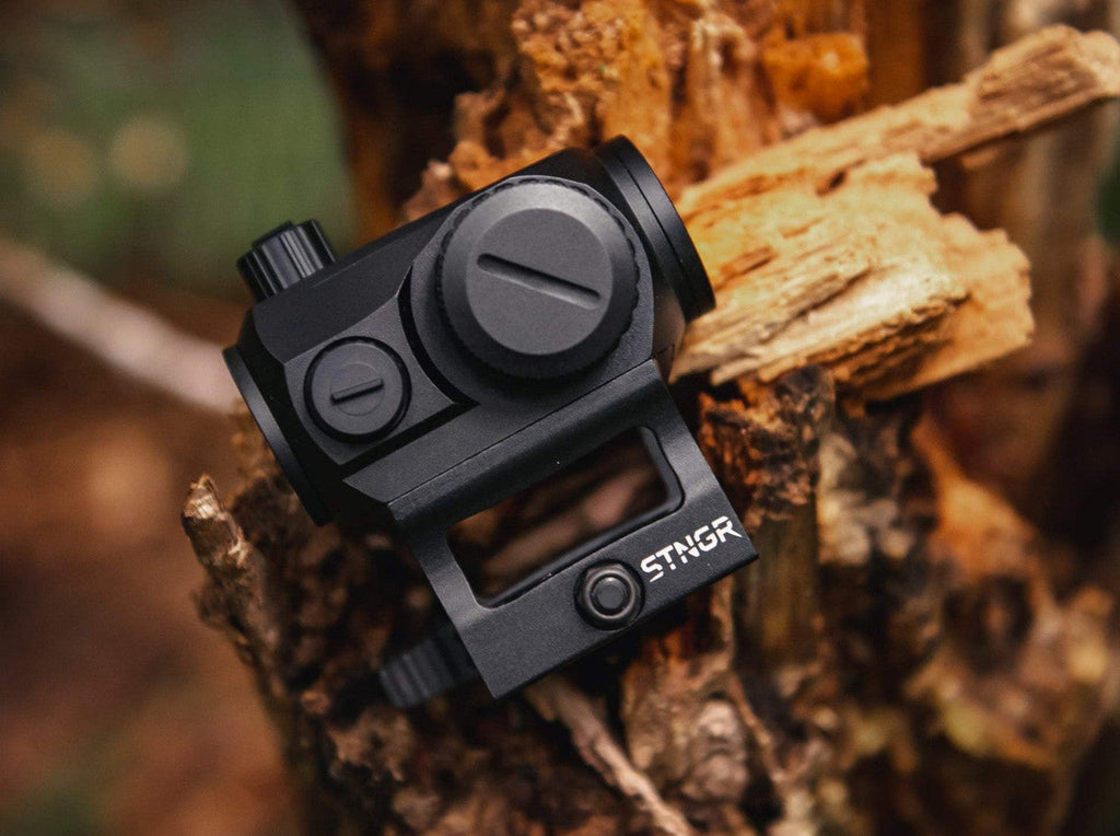 AXIOM II Red Dot Sight + QD Mount Bundle