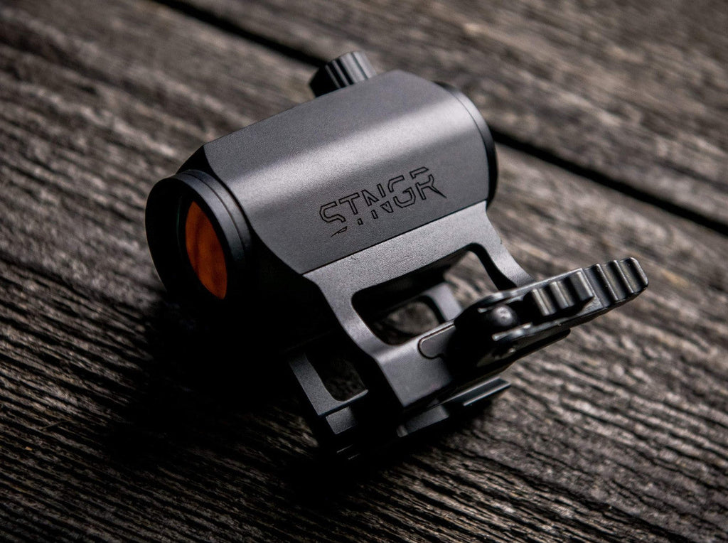 AXIOM II Red Dot Sight + QD Mount Bundle