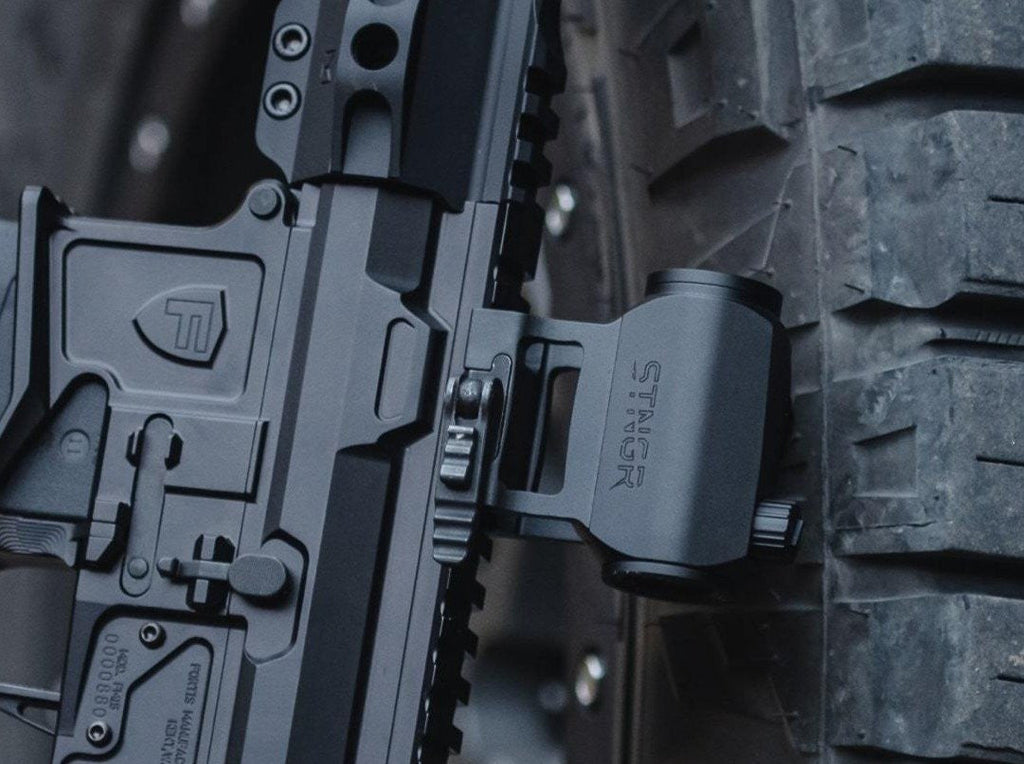 AXIOM II Red Dot Sight + QD Mount Bundle