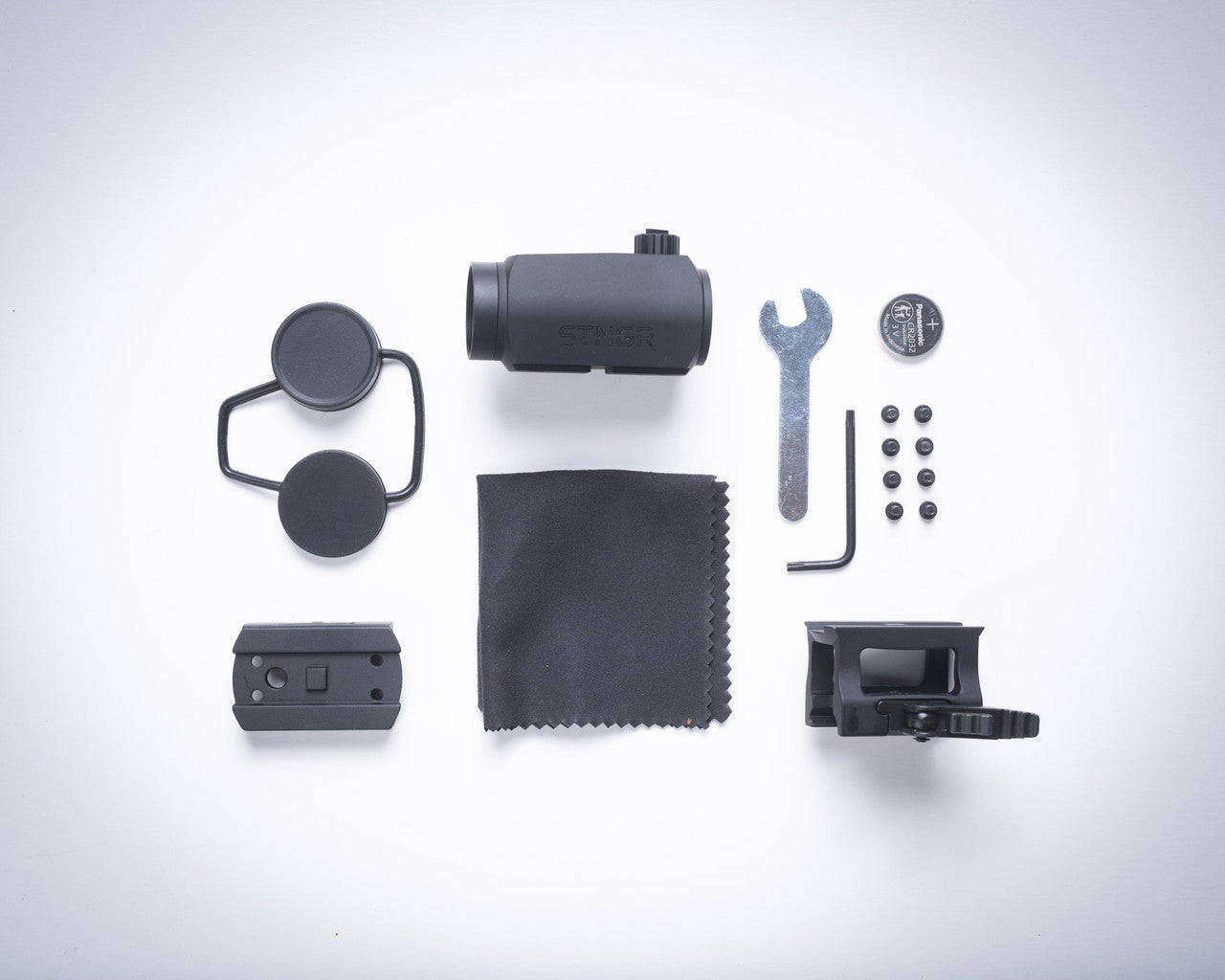 AXIOM II Red Dot Sight + QD Mount Bundle