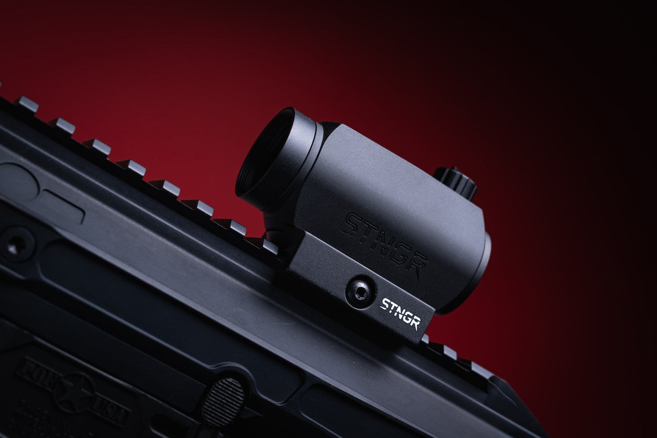 AXIOM II Red Dot Sight + QD Mount Bundle