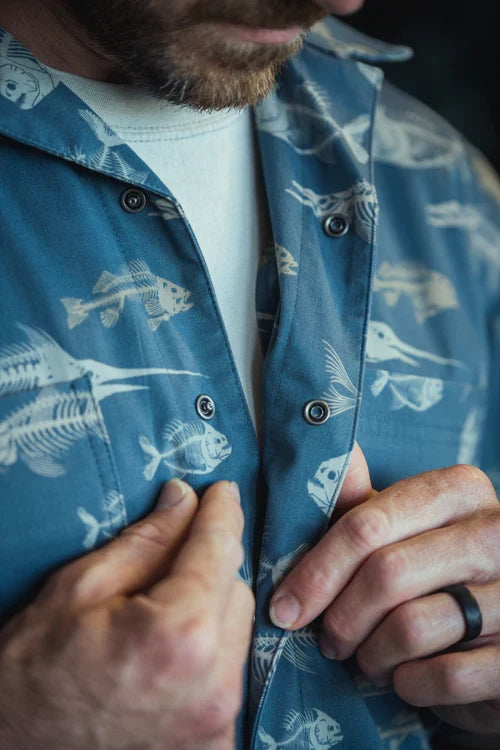 Vertx Dadeland CCW Shirt: Snap-Front Concealed Wallet Trap & Chest Pockets Carry Shirt